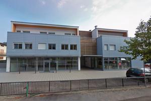 Vezzano - Elegante Ufficio 120 mq con Garage