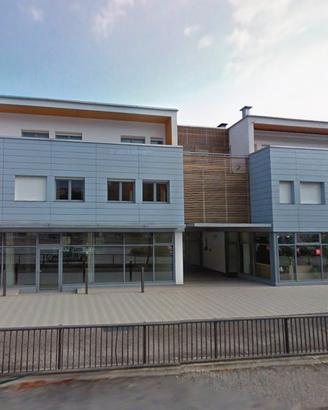 Vezzano - Elegante Ufficio 120 mq con Garage