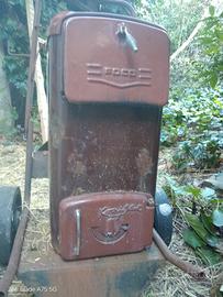 Piccola Stufa a legna antica