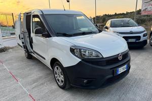 Fiat Doblo Doblò 1.6 MJT 120CV S&S PC-TN Cargo Bus