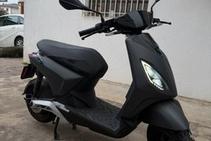Scooter piaggio 1 elettrico