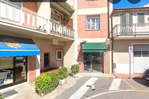 Negozio commerciale /artigianale/uffici
