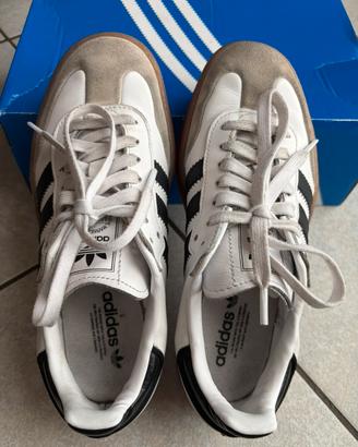 Adidas Sambae