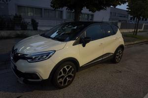 RENAULT CAPTUR  – AUTOMATICA – NEOPATENTATA