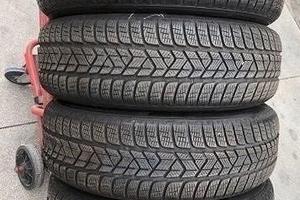 4 gomme usate invernali 235 45 17 Pirelli