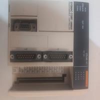 unità di controllo programmabile OMRON