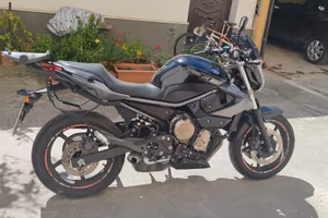 Yamaha XJ600 (XJ6) - Allestita Viaggio - 37.900 km