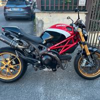 Ducati Monster 796