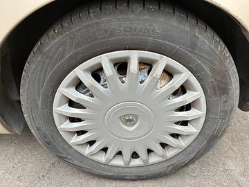 Gomme estive GT Radial FE2 195/60 R15