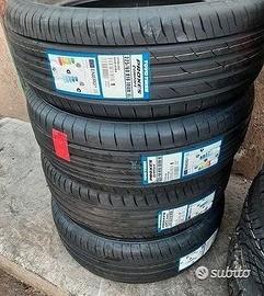 225 60 18 toyo