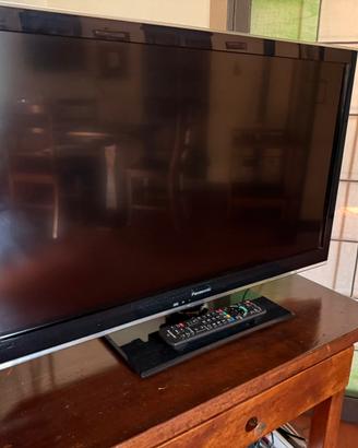 TV Panasonic VIERA 32" LCD con telecomando