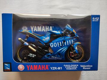 Modellino Yamaha YZR-M1 Gauloises Fortuna VR46
