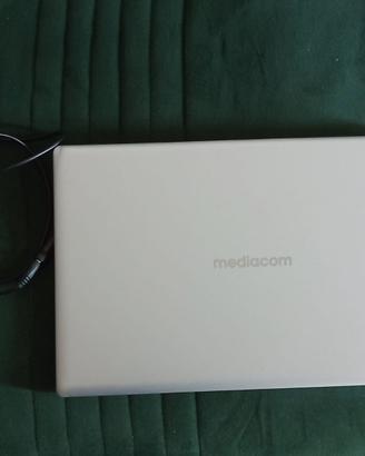 M-SB 150 ONE 15,6" (4GB, Intel UHD 600, 128GB HDD)