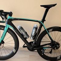 Bianchi Oltre XR3 Disc