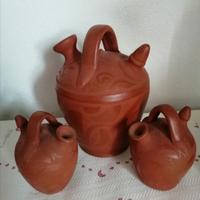 Brocche in terracotta rossa
