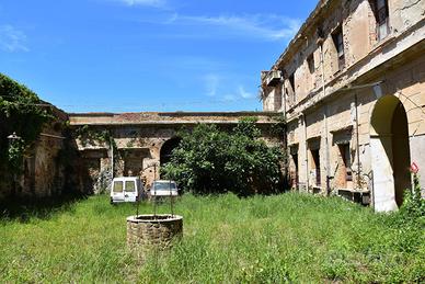 Stabile/Palazzo - Montemaggiore Belsito