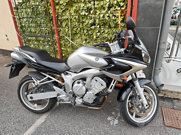 Moto Yamaha Fazer 6L