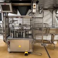 Linea confezionamento contenitori in plastica