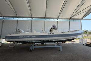 JOKER BOAT 26 CON SUZUKI DF250 DE 2024 CON 146 ORE