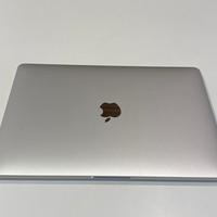 Macbook pro 13 2019 8/256 silver 4TB