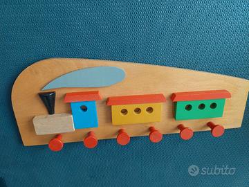 Stupendo appendi abiti in legno Trenino 43 cm