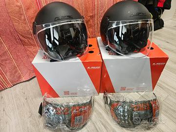 Coppia di caschi jet S e M nero opaco 