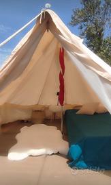 Tenda safari per glamping o campeggio