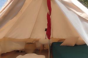 Tenda safari per glamping o campeggio