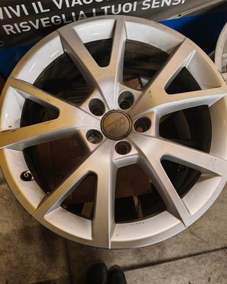 4 CERCHI IN LEGA 18 POLLICI USATI AUDI VW