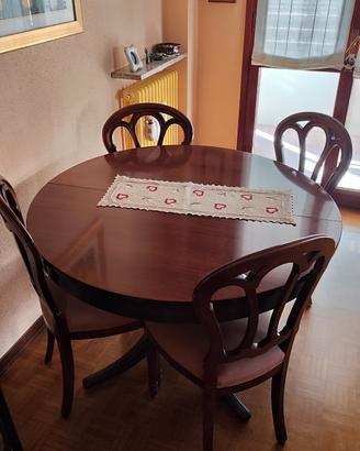 Tavolo rotondo allungabile + 4 sedie 