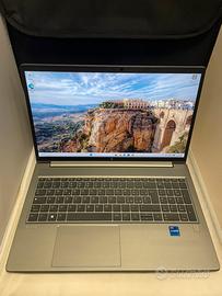 Hp ZBook Power G9 T600 4gb i7-12th 32gb ram 512gb