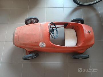 MACCHINA A PEDALI IN LATTA 'MASERATI' - Anni '50