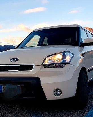 kia Soul turbo diesel 130 cv 18 km con un litro