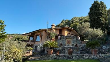 Splendida villa con panorama mozzafiato vista mare