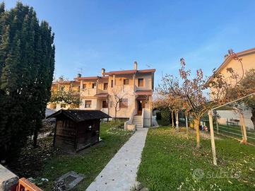 VILLA A SCHIERA A SUSEGANA