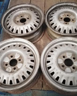 cerchi auto  Alfa Romeo vintage 