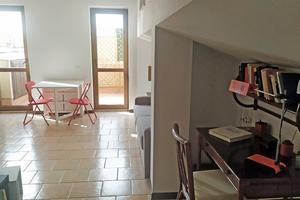 Ampio monolocale con terrazza- via Civitavecchia