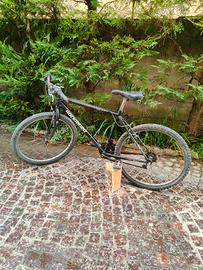 Bicicletta Mountain bike 