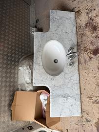 Lavandino piano in marmo