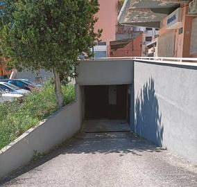 Garage zona pretura