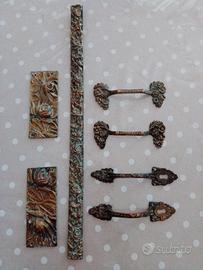 Fregi decorazione ottone Liberty fatti a mano.