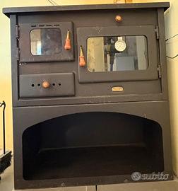 Stufa a legno