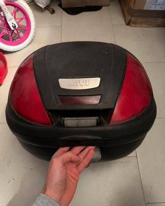 Bauletto givi e telaio per piaggio x9 250