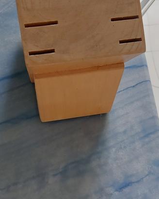 ceppo portacoltelli in legno
