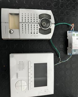 Video citofono Biticino con alimentatore