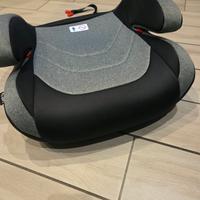 alzatina auto con isofix