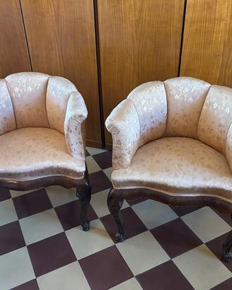 2 poltrone gemelle stile classico