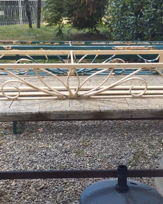 Porta vasi da balcone