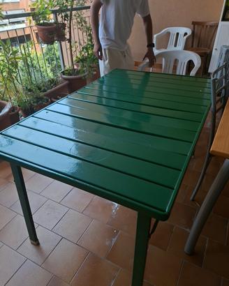 Tavolo giardino