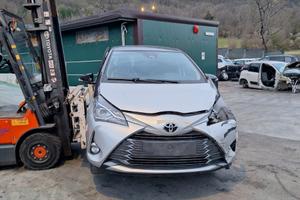 TOYOTA YARIS ANNO 2019 1.0 BENZ,ricambi